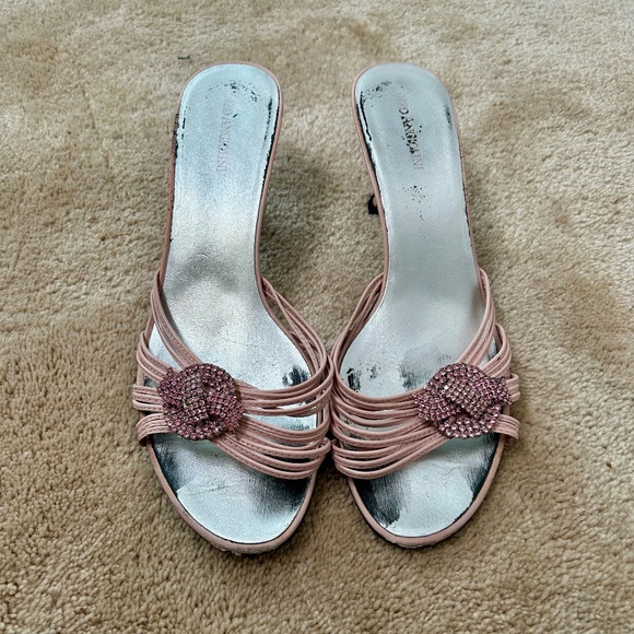 Enzo Angiolini Eamusetta Pink Leather Sandals with Embellishment and Low Heel 9 - Picture 3 of 6